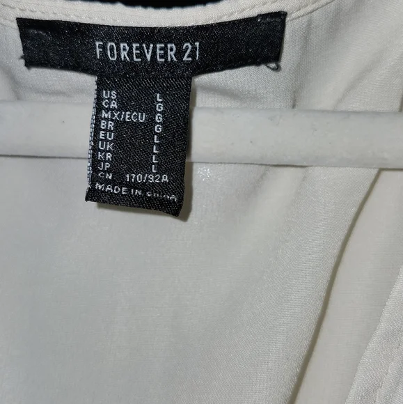 CROP TOP - Picture 4 of 4